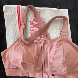 SheFit Ultimate Sports Bra